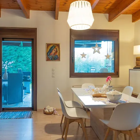 Villa Aphrodite With Private Pool In Kamena Vourla