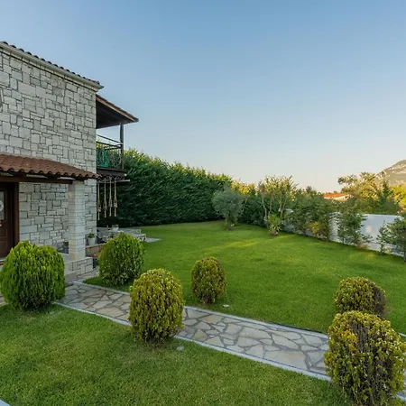 Villa Aphrodite With Private Pool In Kamena Vourla