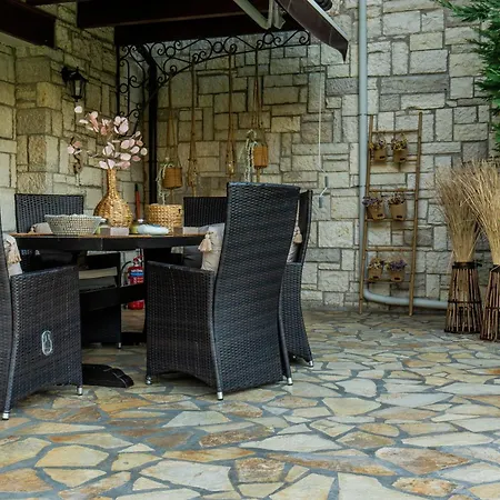 Aphrodite With Private Pool In Villa *